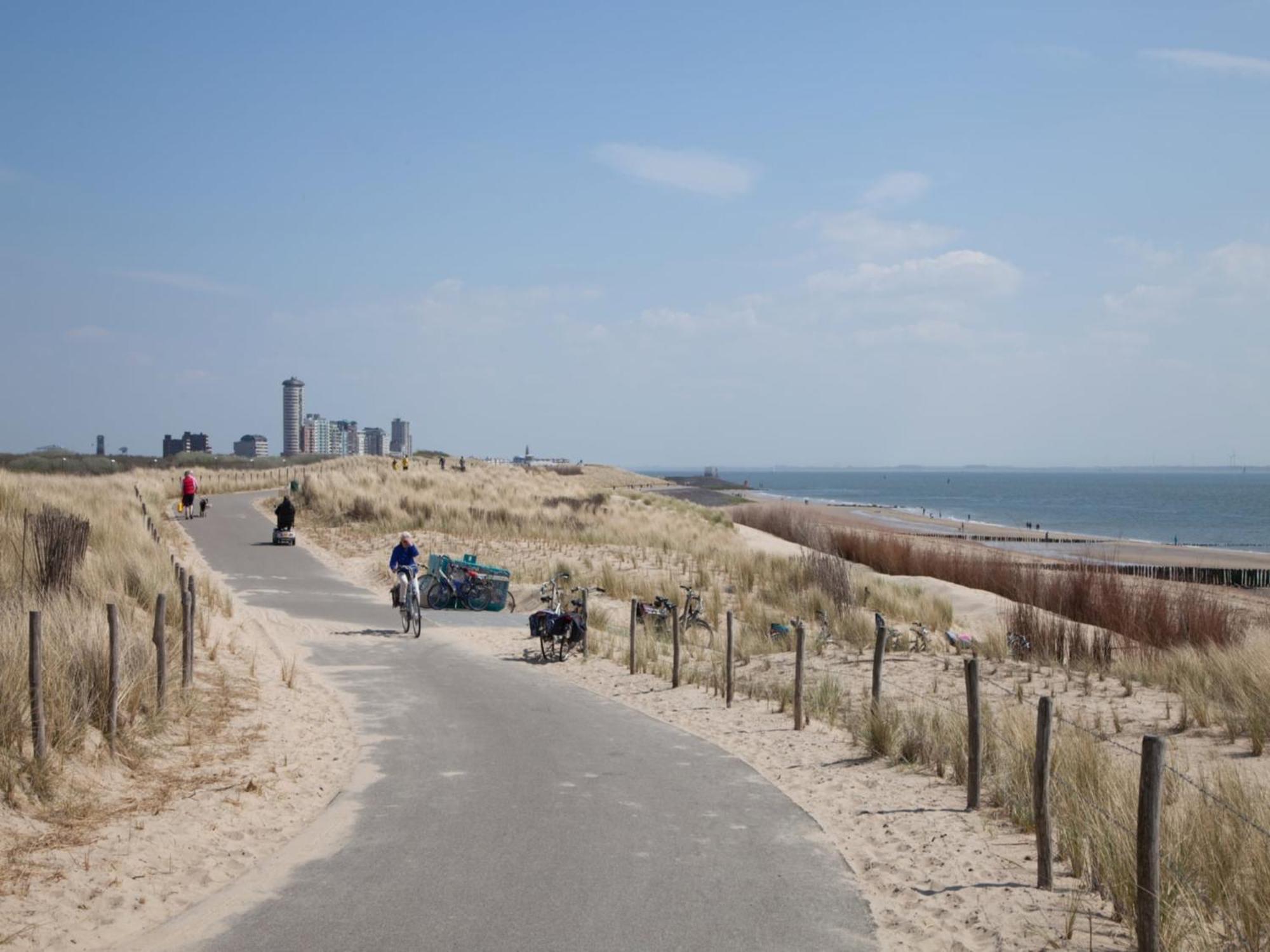 Attractive Apartment Near Vlissingen Beach Eksteriør bilde